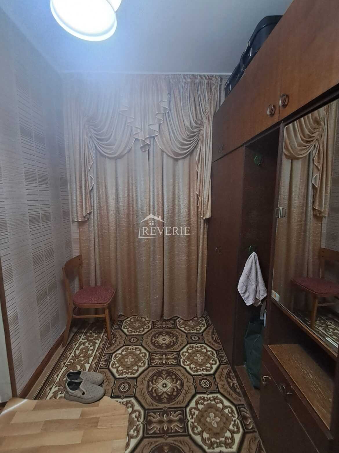 1-0-60924.  Продается Квартира Кахул,  Центр 65000€