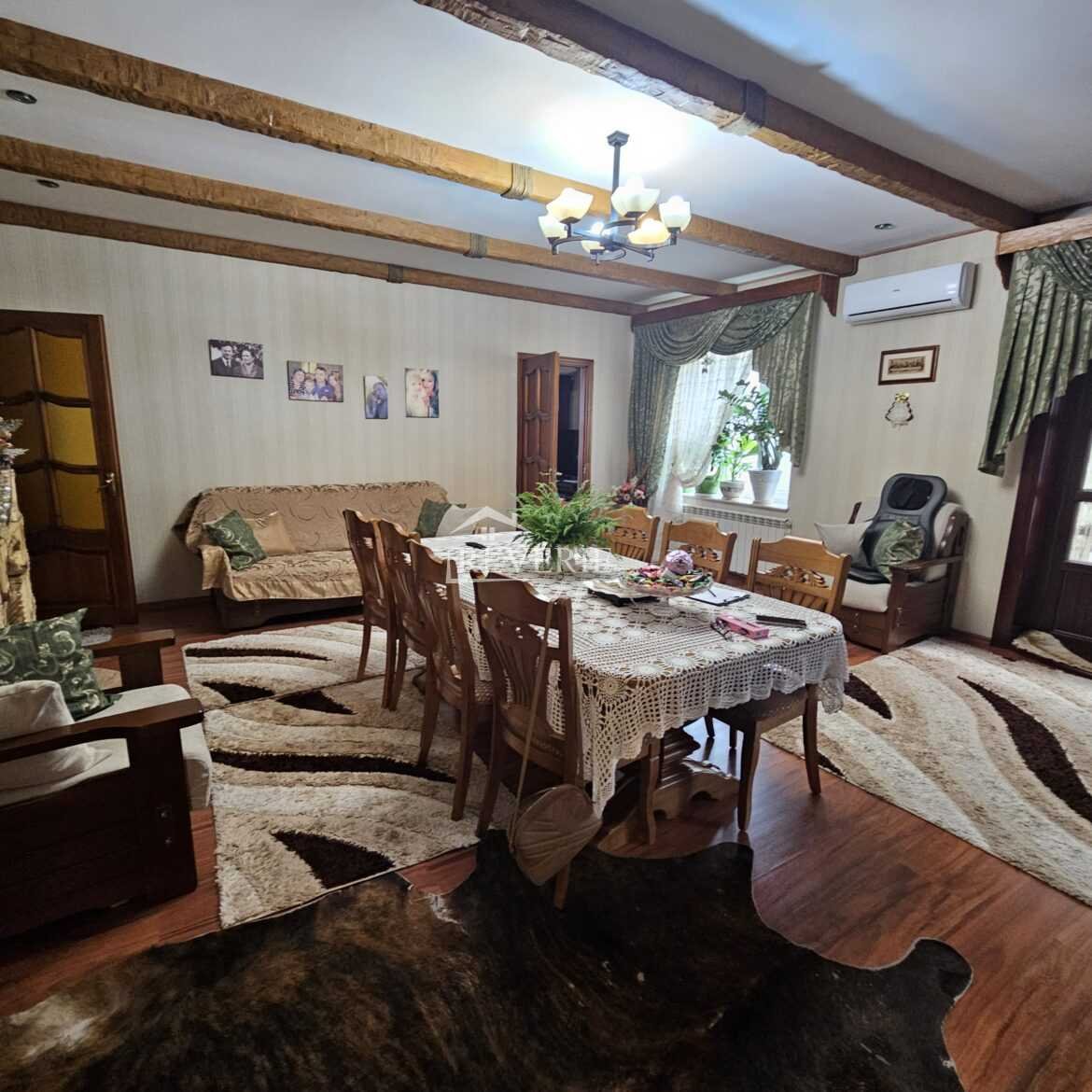 3-2-1-0-60997.  Se vinde Casă Cahul,  Centru 220000€