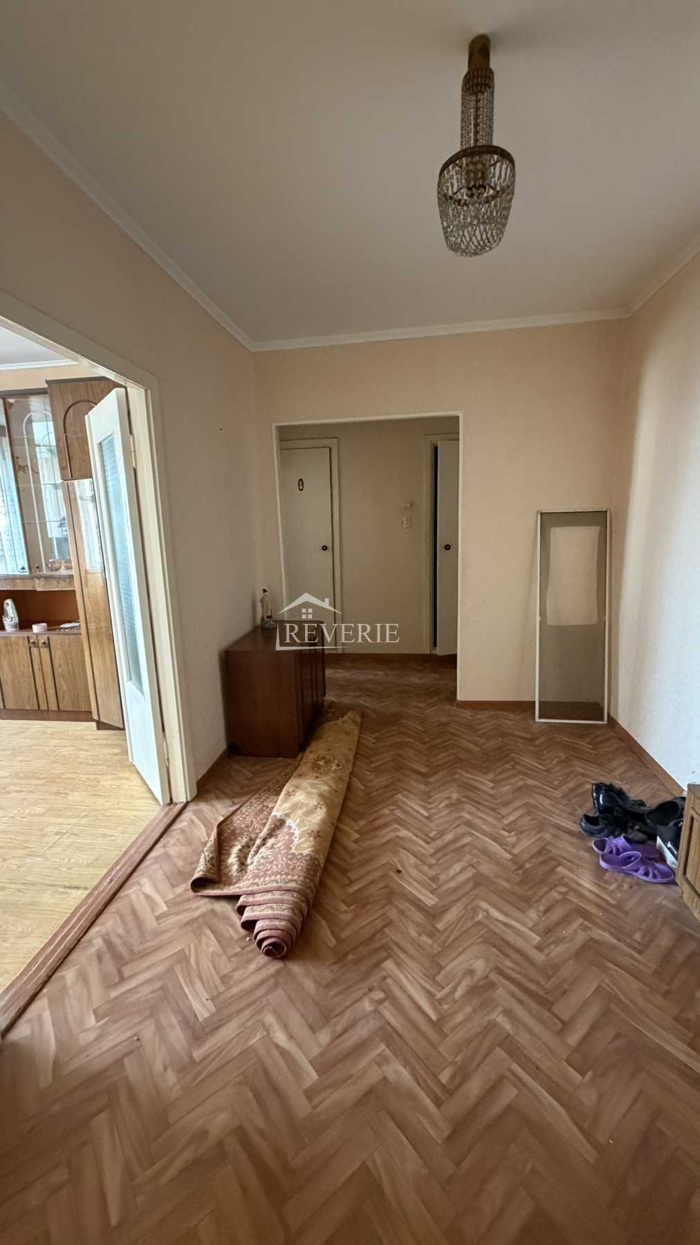 3-2-1-0-61011.  Se vinde Apartament Cahul,  Centru 62000€
