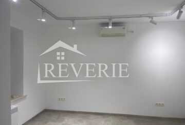 61018.  Se dă în Chirie Комерция Кагул,  Centru 350€ lunar