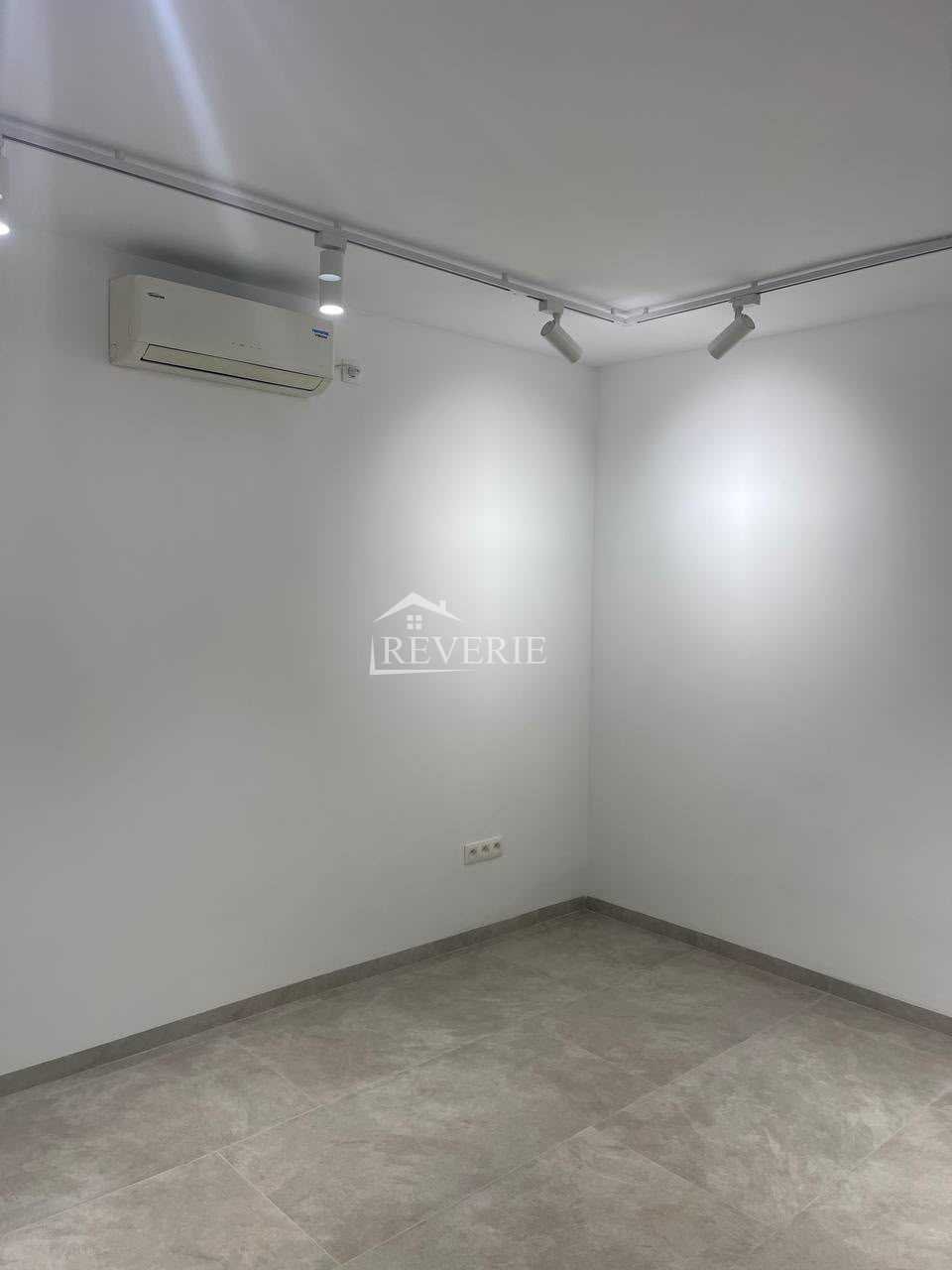 1-0-61018.  Se dă în Chirie Comercial Cahul,  Centru 350€ lunar