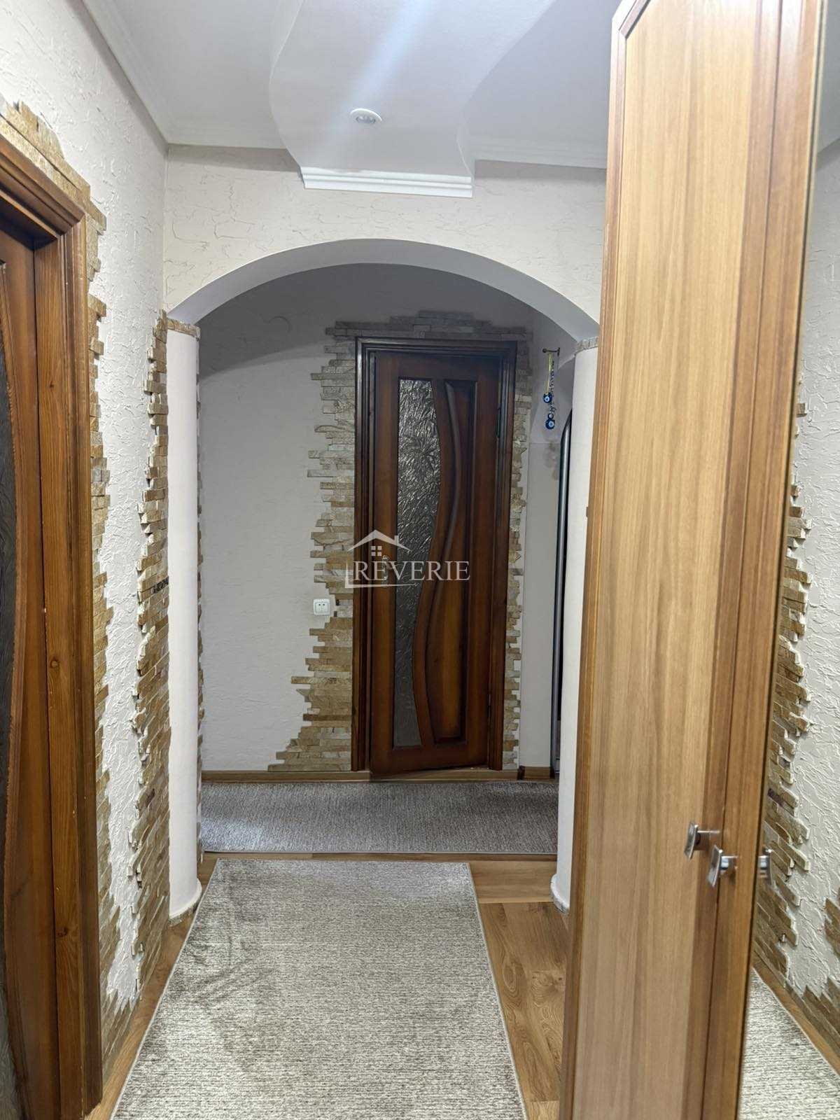 5-4-3-2-1-0-61026.  Se vinde Apartament Кагул,  Micro Raionul 15 65000€