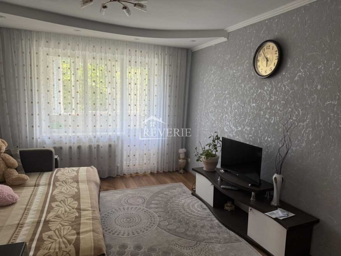 1-0-61026.  Se vinde Apartament Кагул,  Micro Raionul 15 65000€