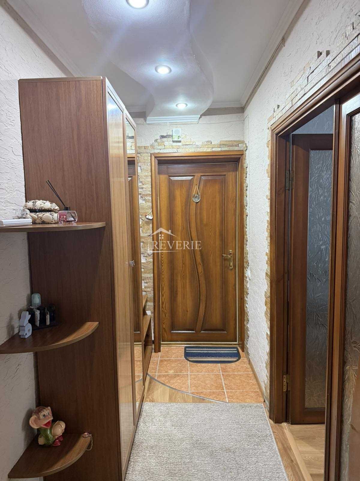 7-6-5-4-3-2-1-0-61026.  Se vinde Apartament Кагул,  Micro Raionul 15 65000€