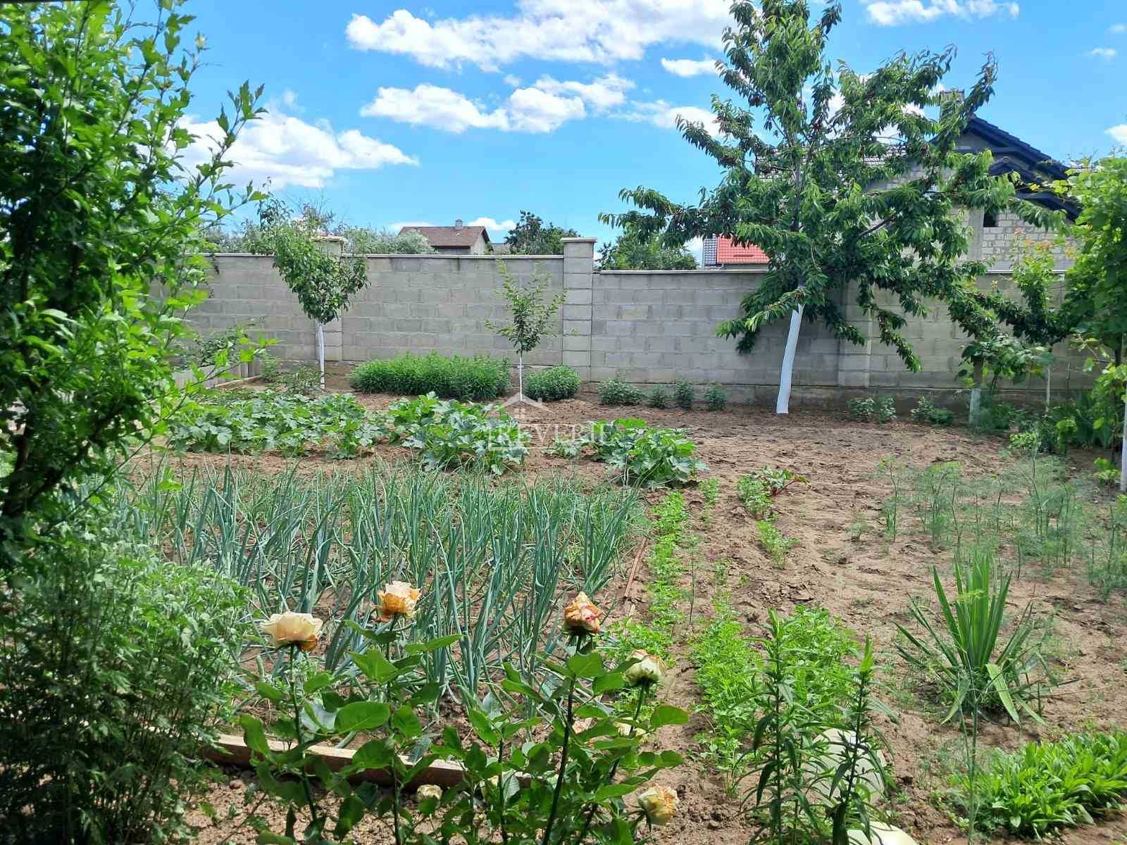 3-2-1-0-61201.  Se vinde Casă Кагул,  Lapaevca 160000€