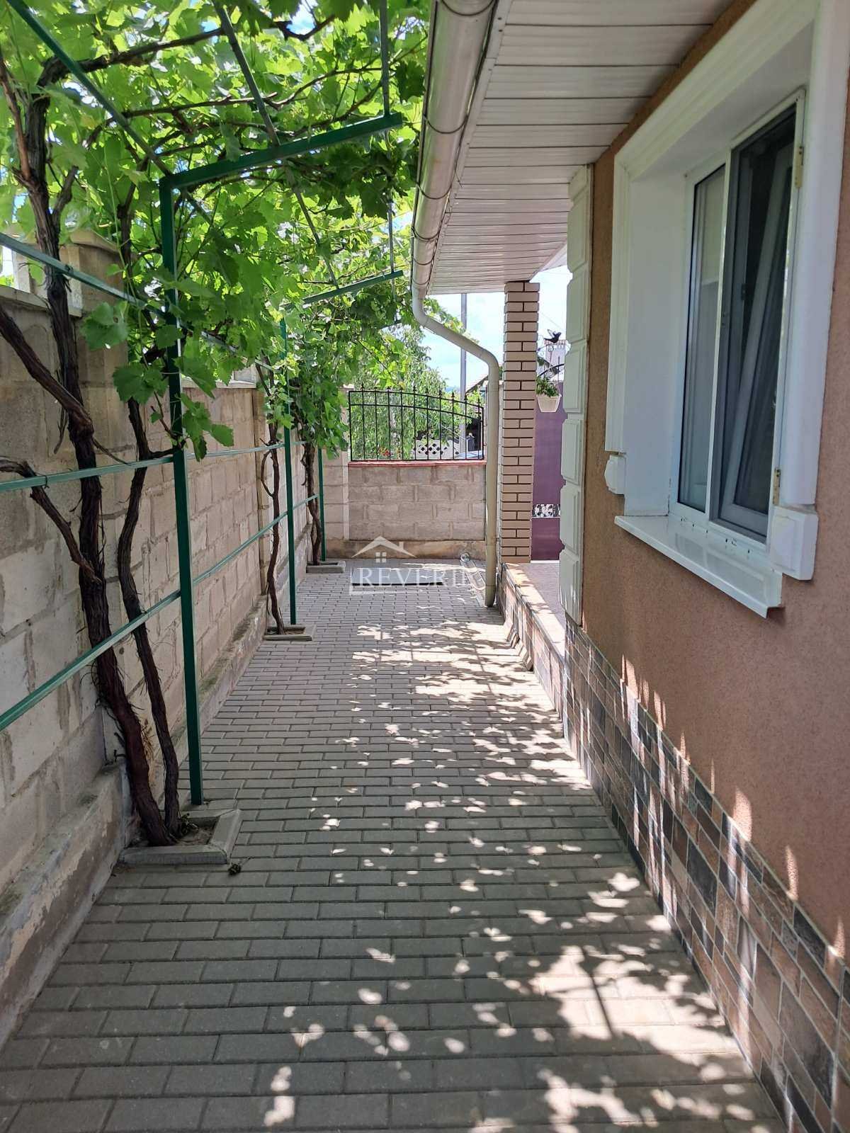 9-8-7-6-5-4-3-2-1-0-61201.  Se vinde Casă Кагул,  Lapaevca 160000€