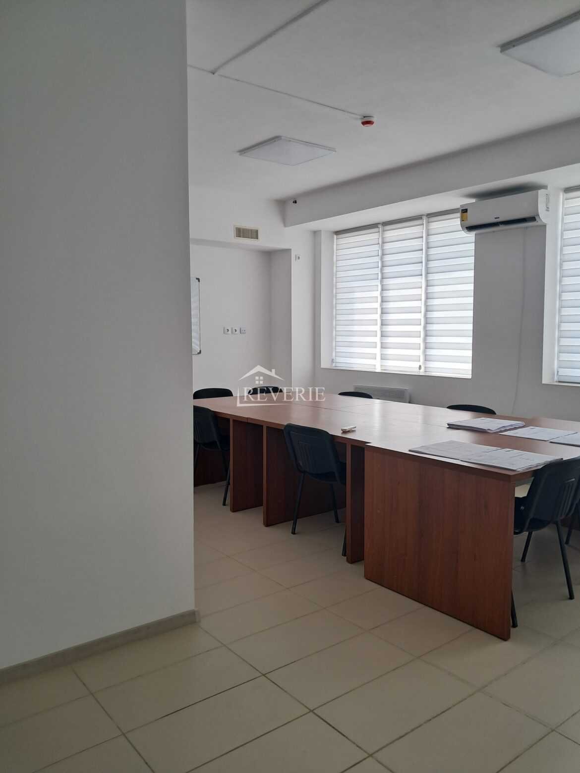 11-10-9-8-7-6-5-4-3-2-1-0-61247.  For Sale Comercial Cahul,  Rail Station 1800000€