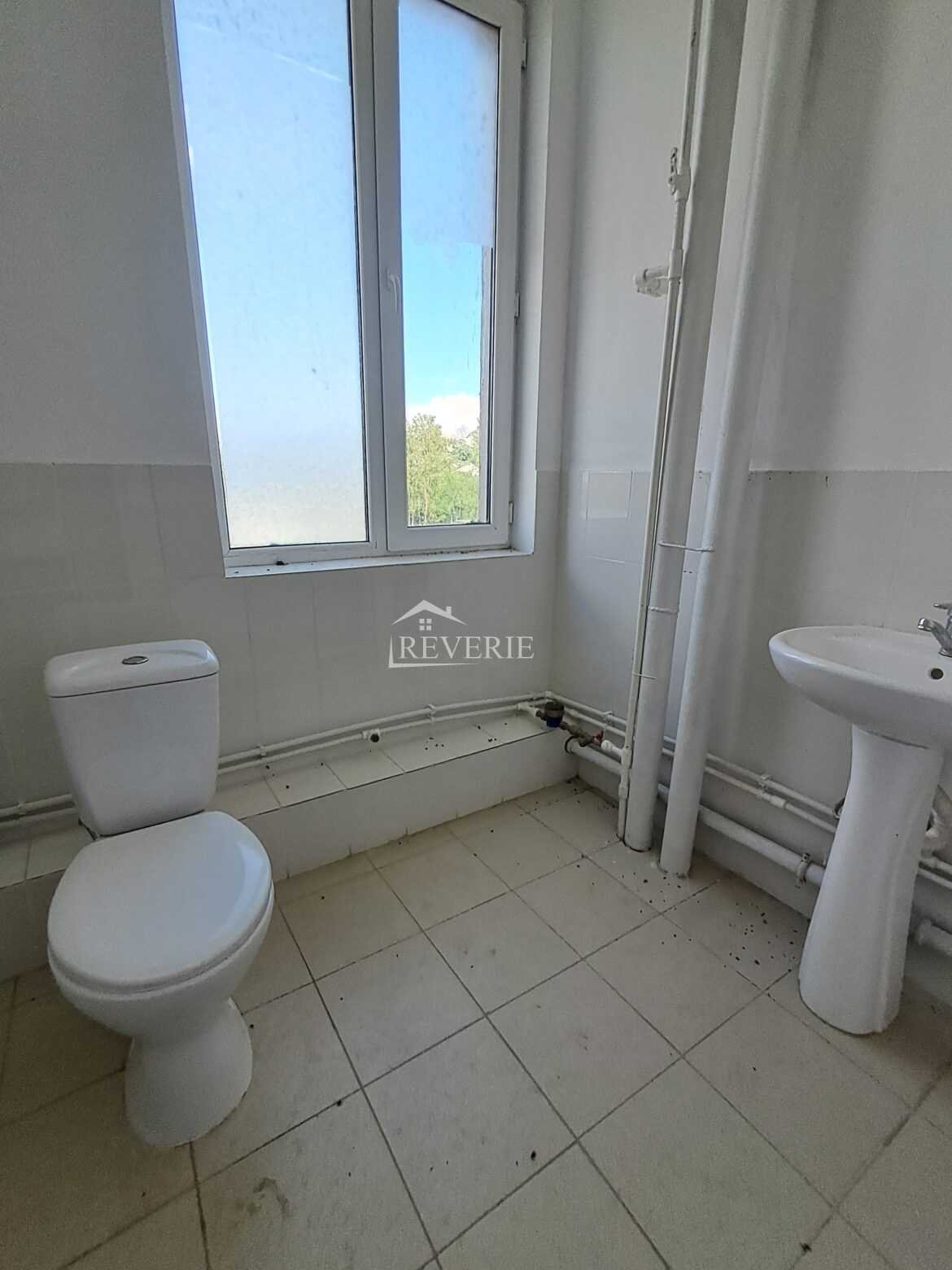 13-12-11-10-9-8-7-6-5-4-3-2-1-0-61247.  For Sale Comercial Cahul,  Rail Station 1800000€