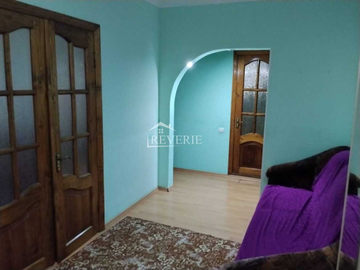 9-8-7-6-5-4-3-2-1-0-61268.  Se vinde Apartament Cahul,  Centru 90000€