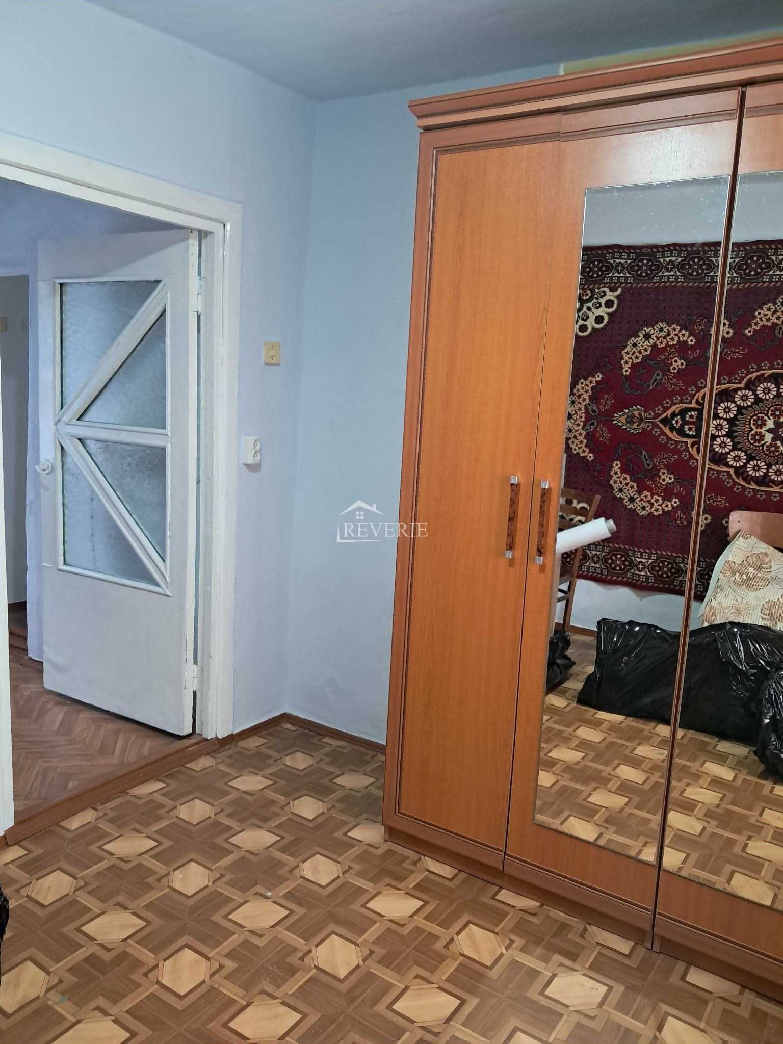 13-12-11-10-9-8-7-6-5-4-3-2-1-0-61286.  Se vinde Casă Кагул,  Valincea 52000€