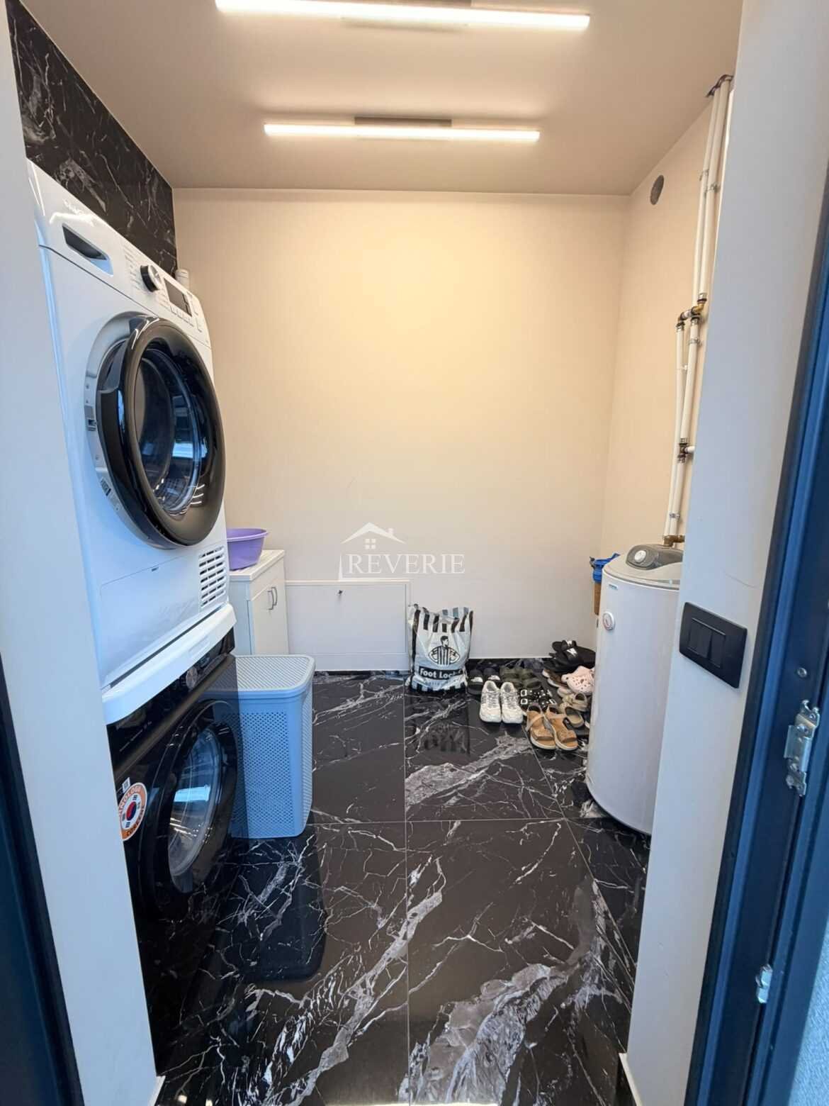 9-8-7-6-5-4-3-2-1-0-61333.  Se vinde Casă Кагул,  Centru 330000€