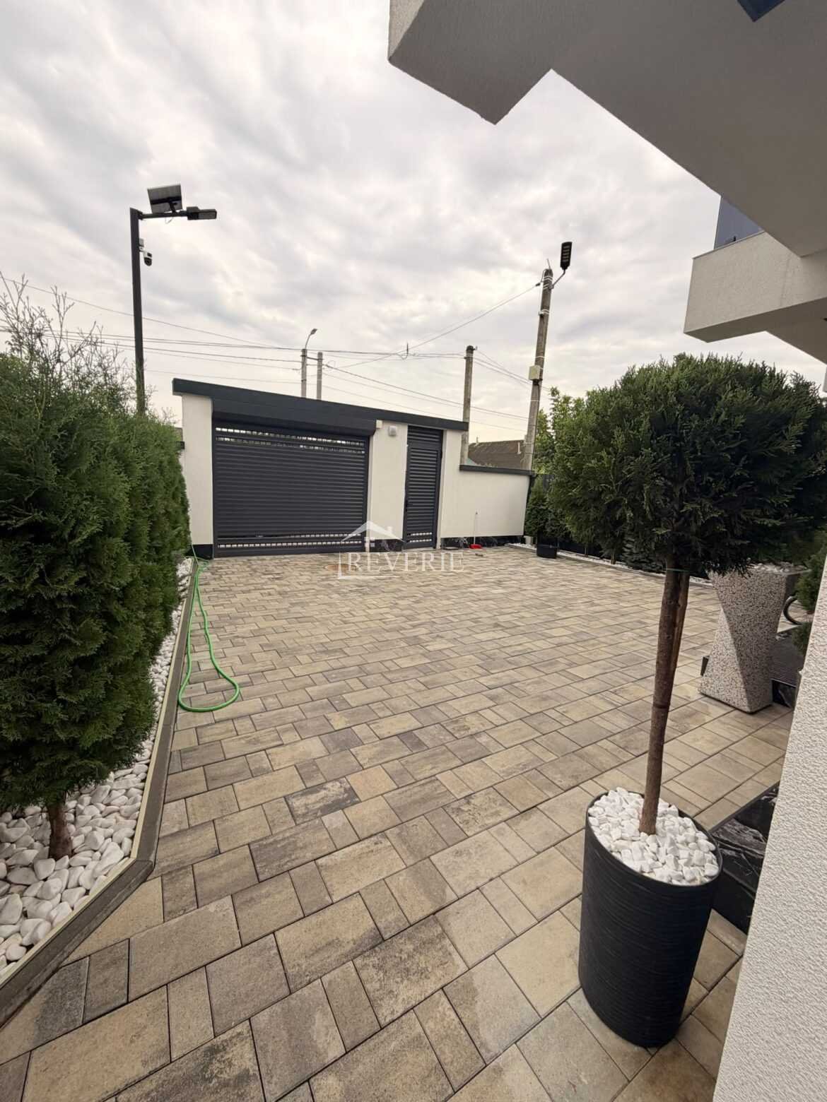 5-4-3-2-1-0-61333.  Se vinde Casă Кагул,  Centru 330000€