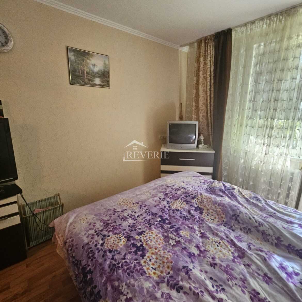 6-5-4-3-2-1-0-61451.  Se vinde Apartament Кагул,  Micro Raionul 15 58000€