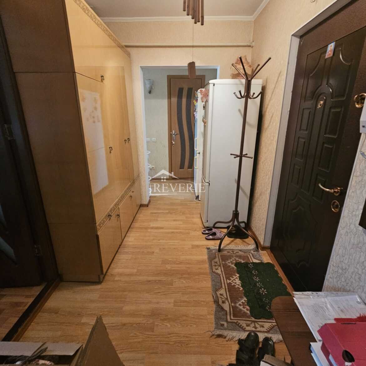 8-7-6-5-4-3-2-1-0-61451.  Se vinde Apartament Кагул,  Micro Raionul 15 58000€