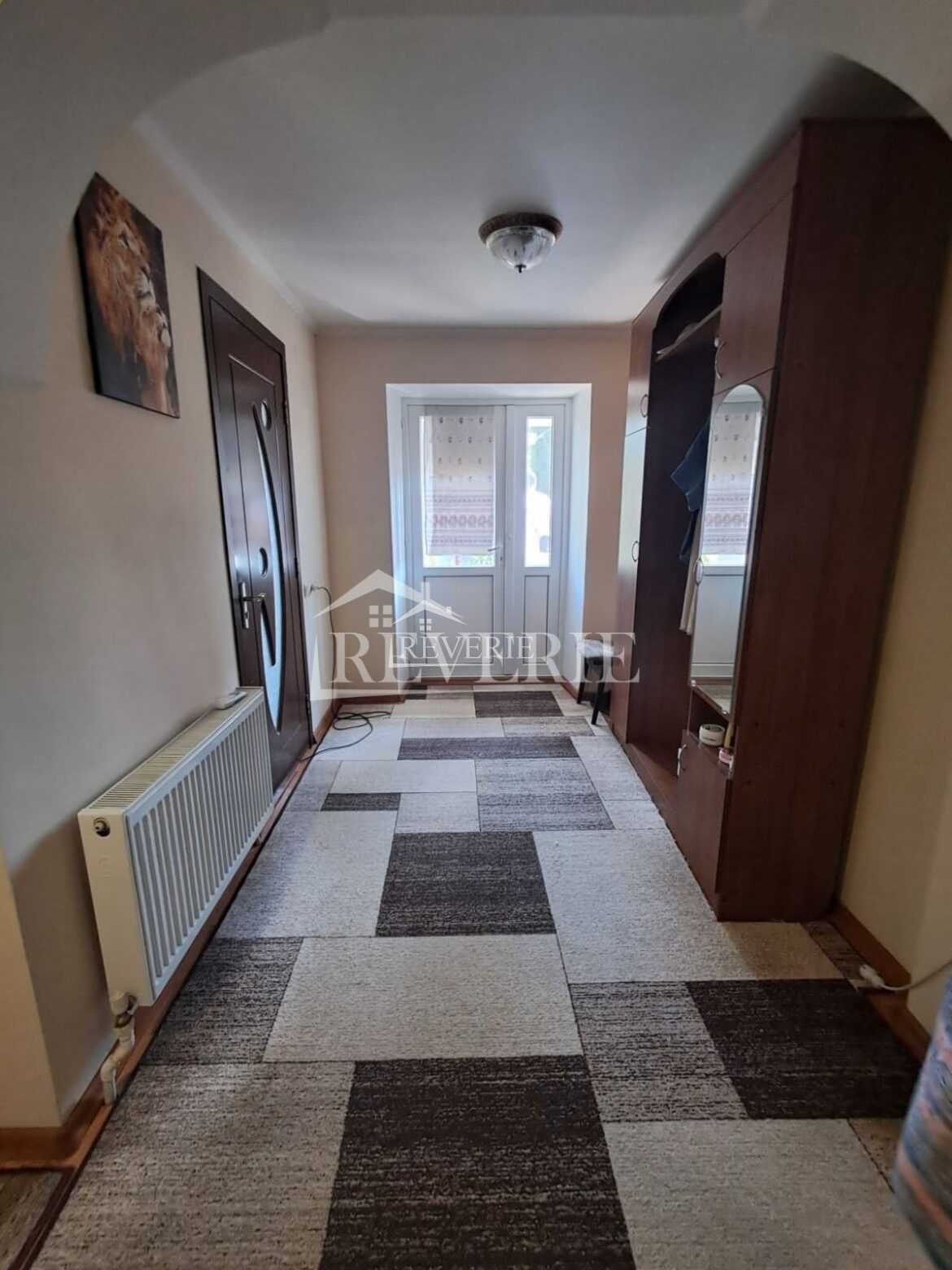 9-8-7-6-5-4-3-2-1-0-61477.  Se vinde Casă Кагул,  Centru 89900€