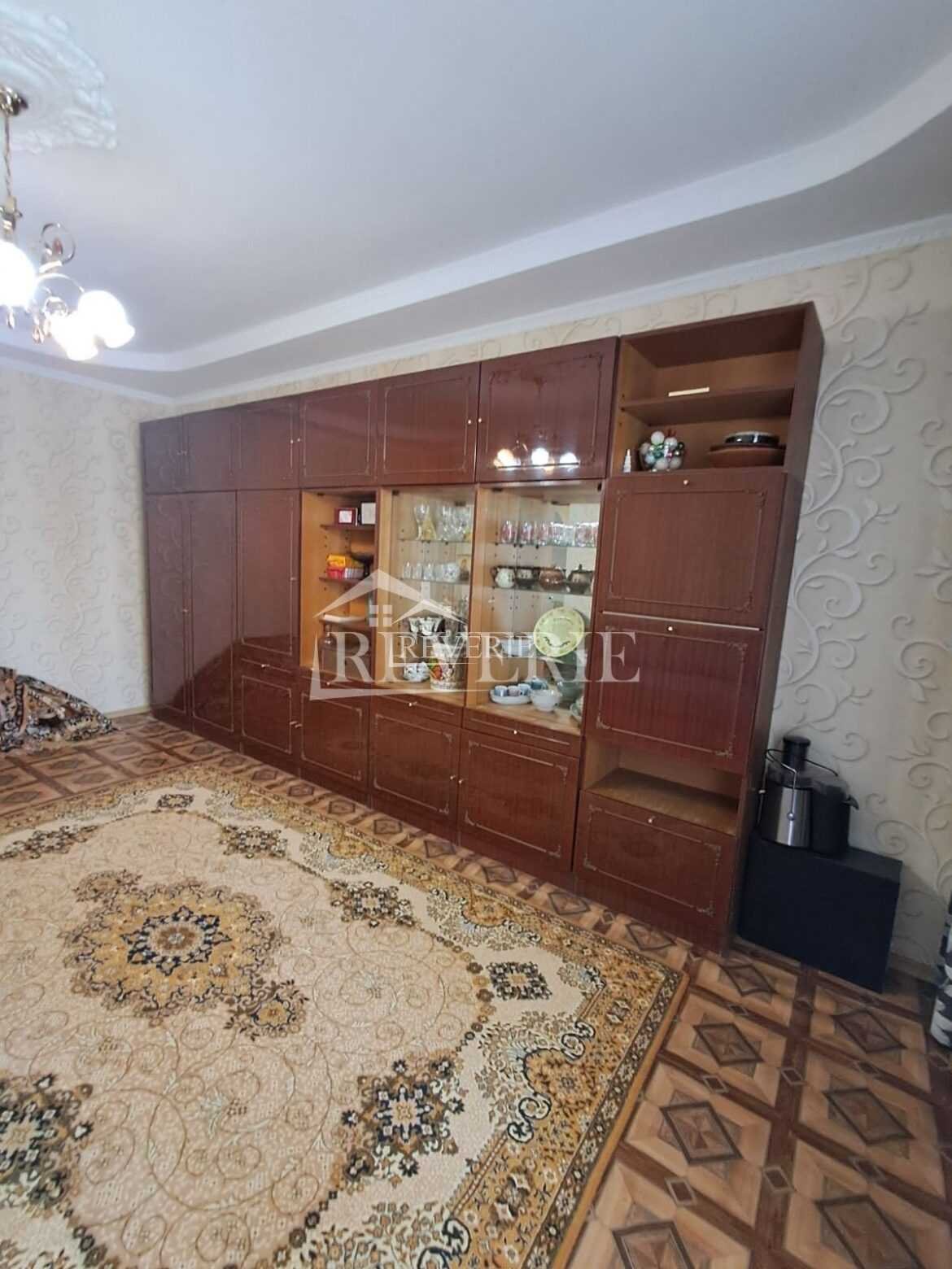 11-10-9-8-7-6-5-4-3-2-1-0-61477.  Se vinde Casă Кагул,  Centru 89900€