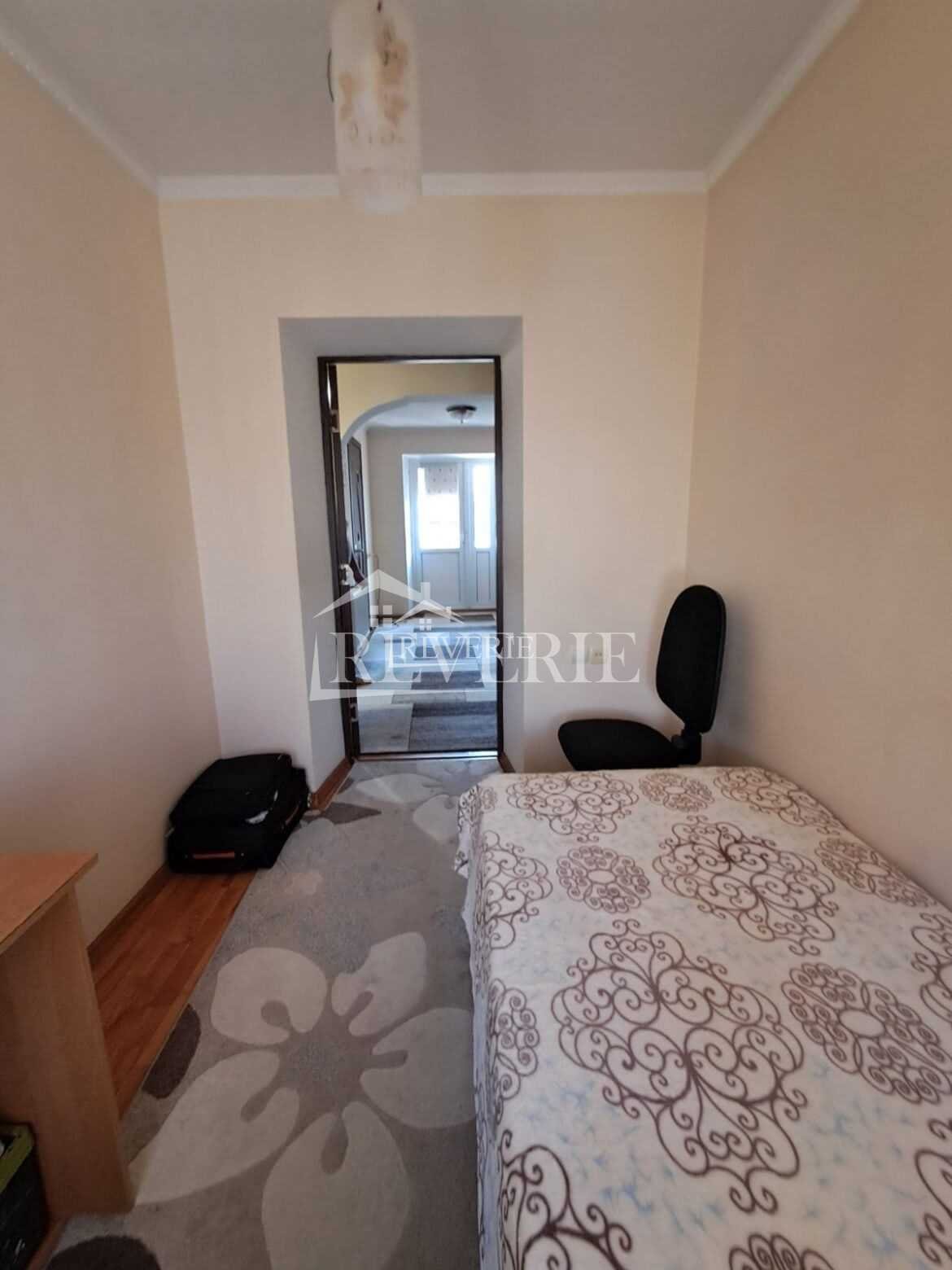 13-12-11-10-9-8-7-6-5-4-3-2-1-0-61477.  Se vinde Casă Кагул,  Centru 89900€