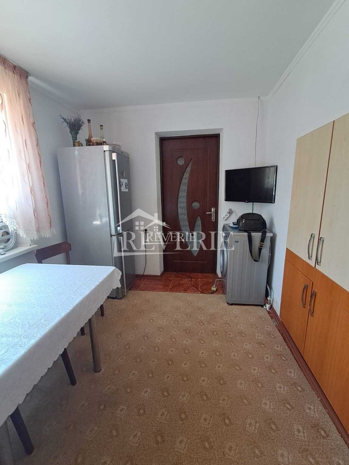 15-14-13-12-11-10-9-8-7-6-5-4-3-2-1-0-61477.  Se vinde Casă Кагул,  Centru 89900€