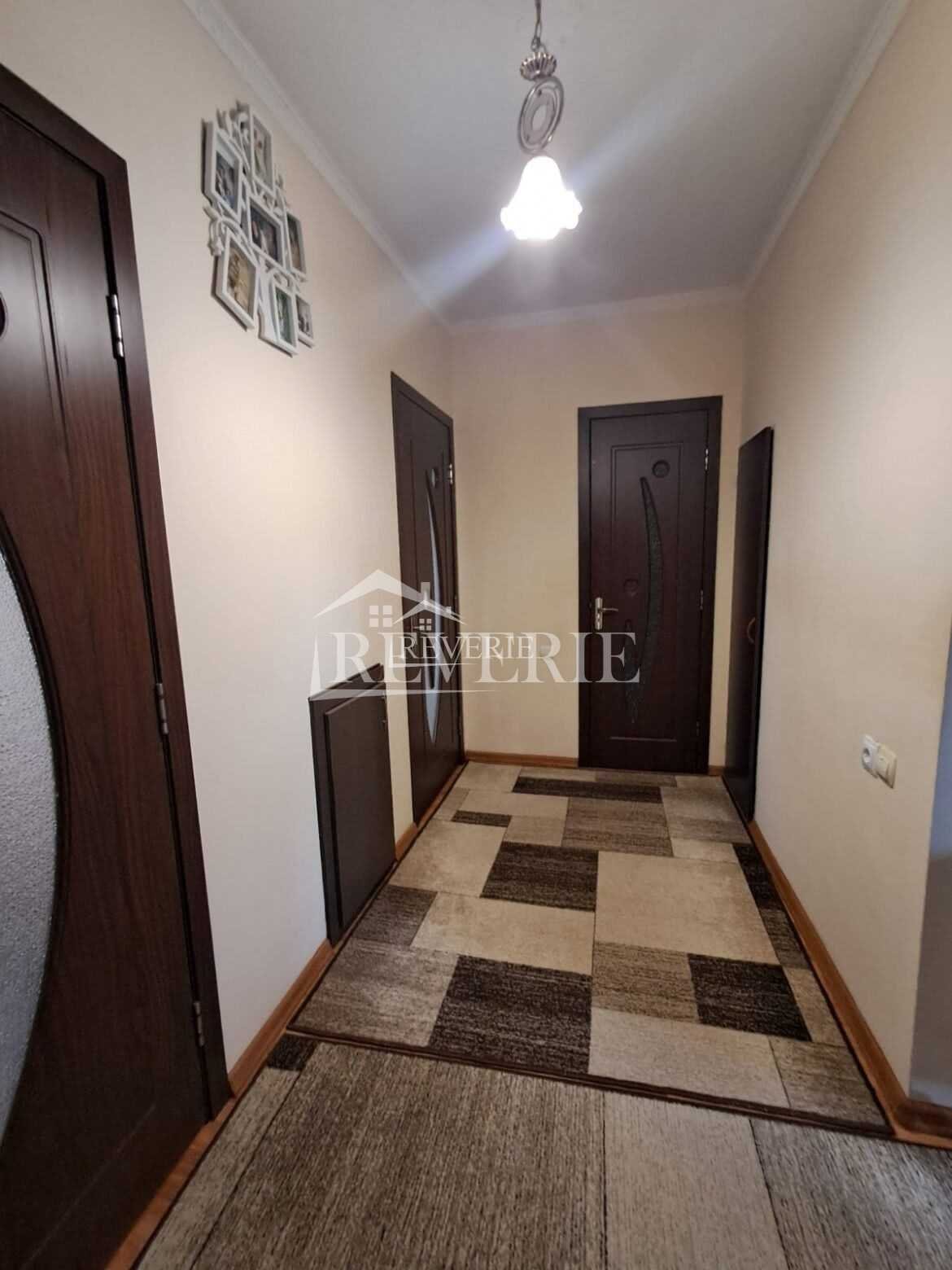 12-11-10-9-8-7-6-5-4-3-2-1-0-61477.  Se vinde Casă Кагул,  Centru 89900€