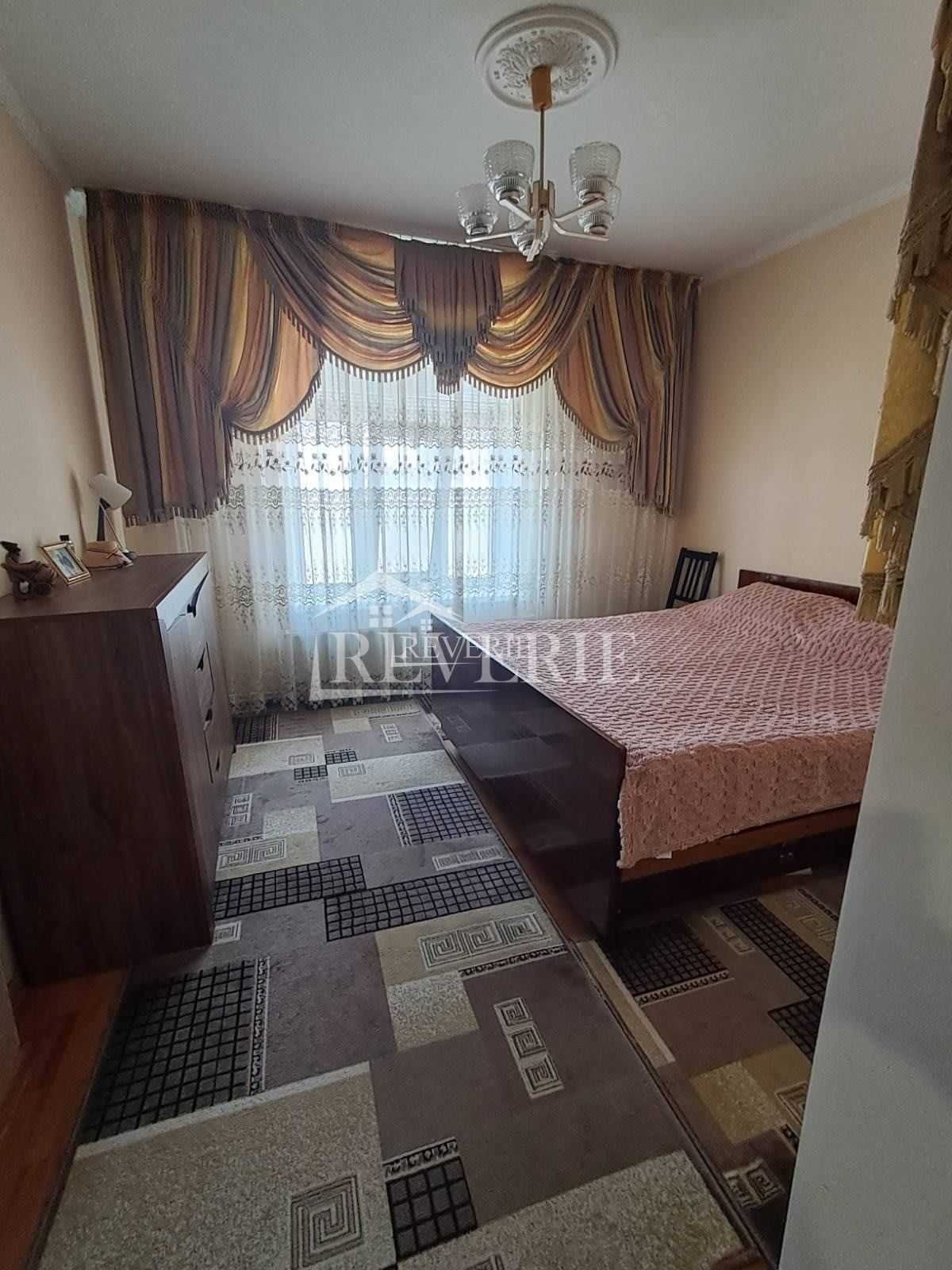10-9-8-7-6-5-4-3-2-1-0-61477.  Se vinde Casă Кагул,  Centru 89900€