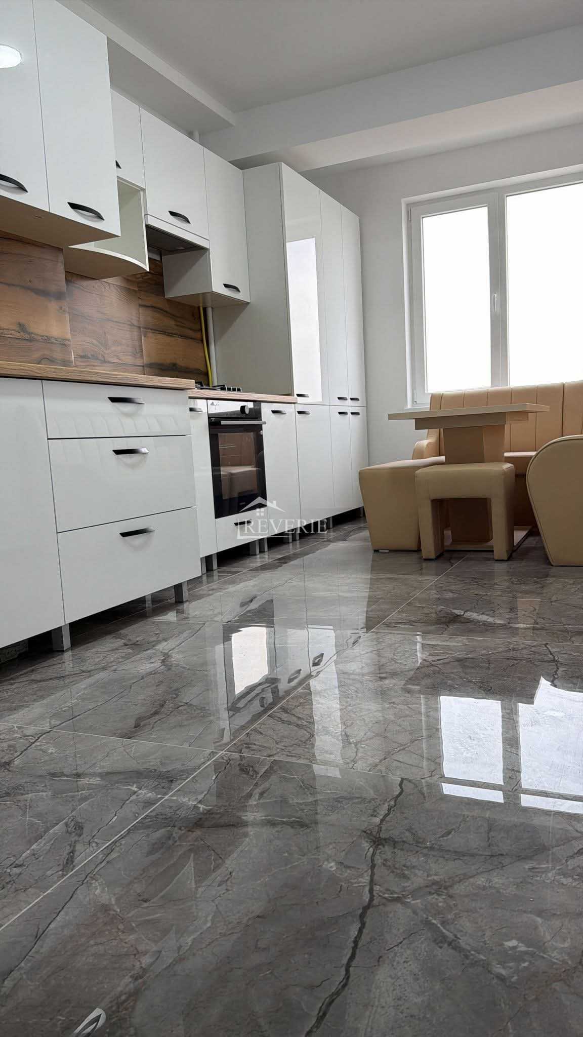 0-61555.  Se vinde Apartament Кагул,  Centru 160000€
