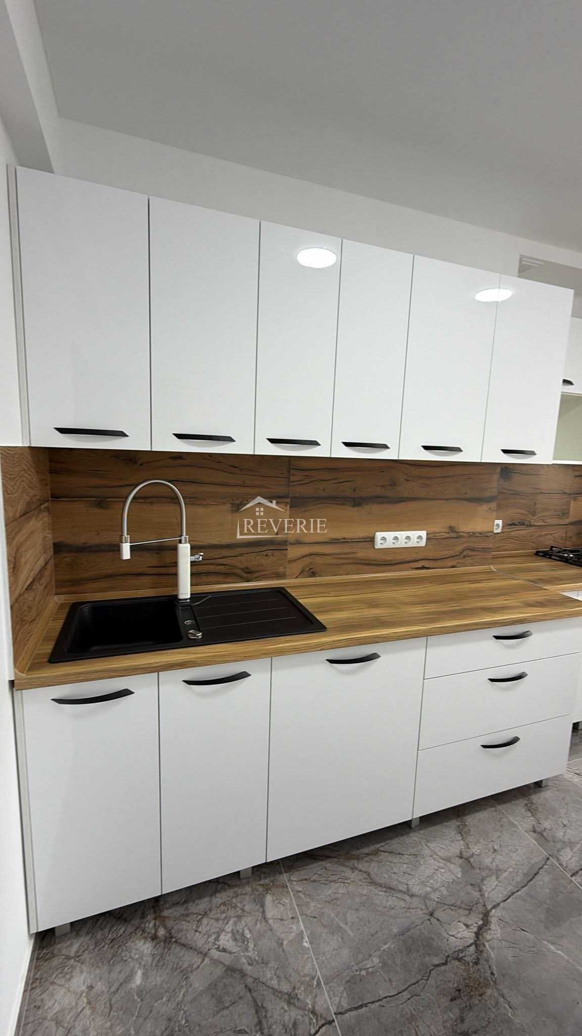 6-5-4-3-2-1-0-61555.  Se vinde Apartament Кагул,  Centru 160000€