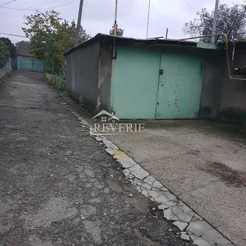 16-15-14-13-12-11-10-9-8-7-6-5-4-3-2-1-0-61573.  Se vinde Casă Кагул,  Centru 190000€