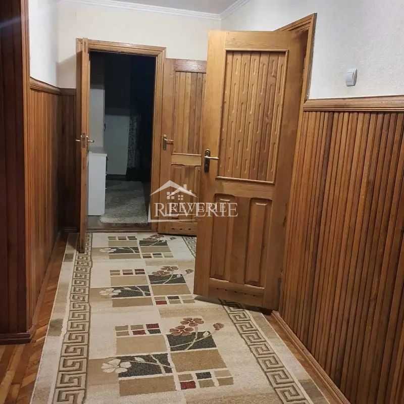 11-10-9-8-7-6-5-4-3-2-1-0-61573.  Se vinde Casă Кагул,  Centru 190000€