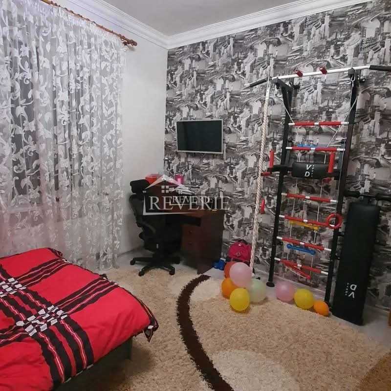 8-7-6-5-4-3-2-1-0-61573.  Se vinde Casă Кагул,  Centru 190000€